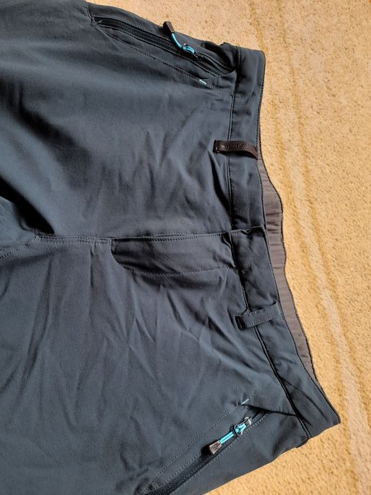 The north face дамски панталон M размер.