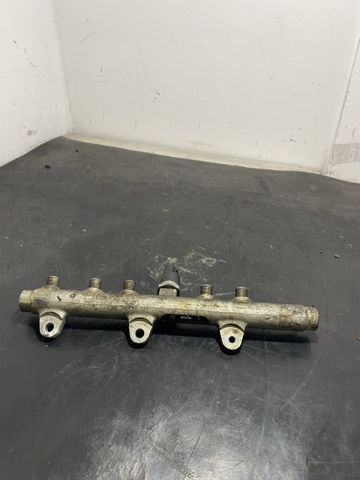 Rampa injectoare Alfa Romeo Fiat Lancia 1.9 JTD 0445214016