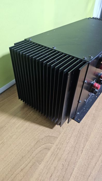 Amplificator de putere  rodgers s-800