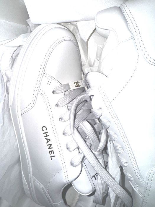 Chanel sneakers 38