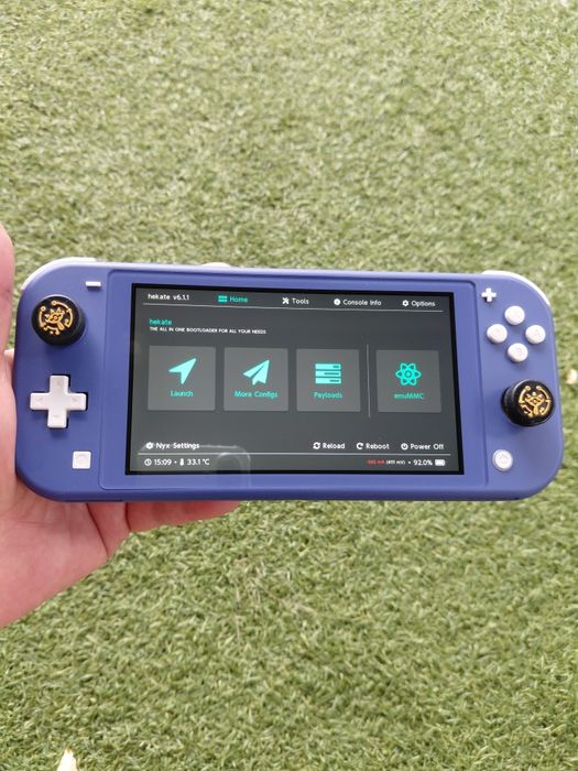 Nintedo Switch Lite modat cu cip raspberry pi 2040 si card de 128 Gb