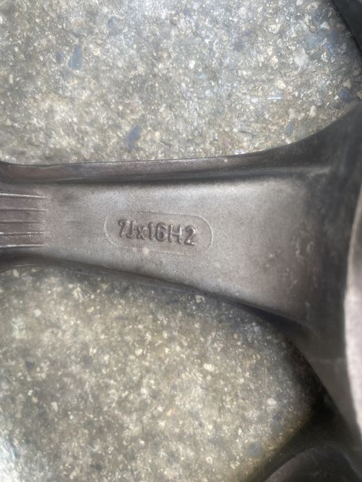 Джанти с лъчи 16 цола 5х100