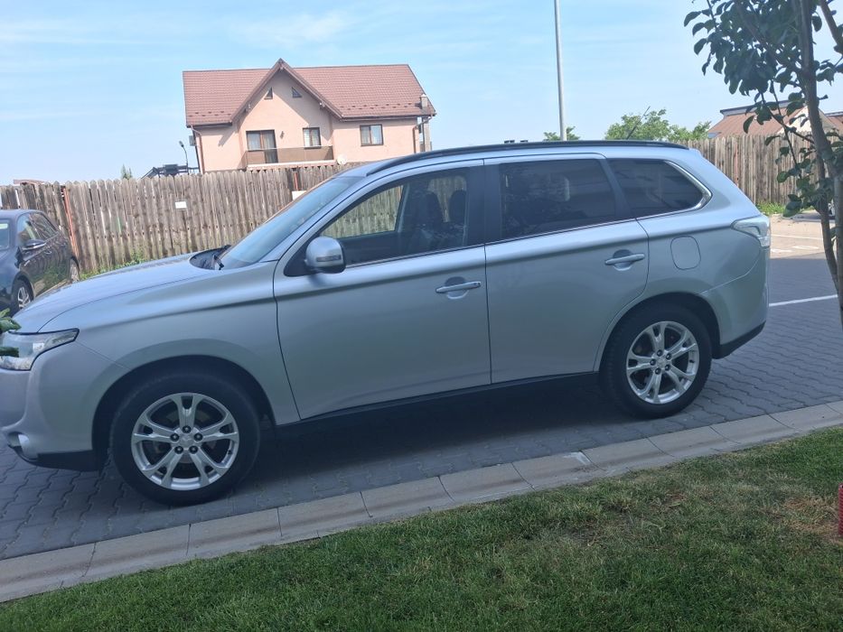 Mitsubishi outlander