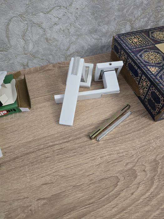 Продам б/у дверь