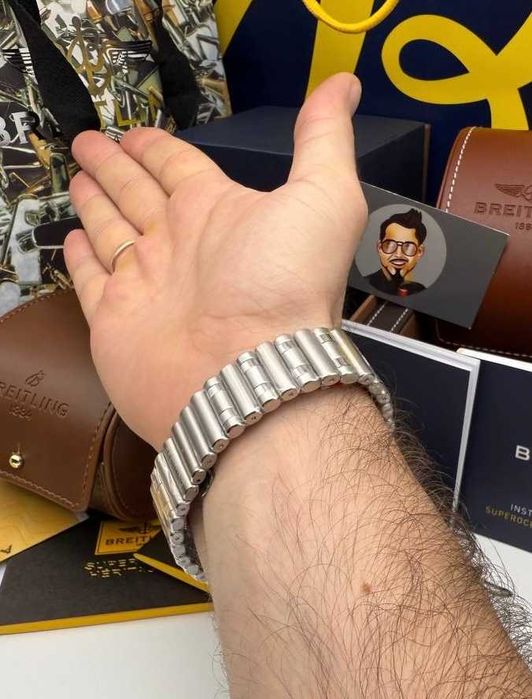 Breitling Chronomat b01