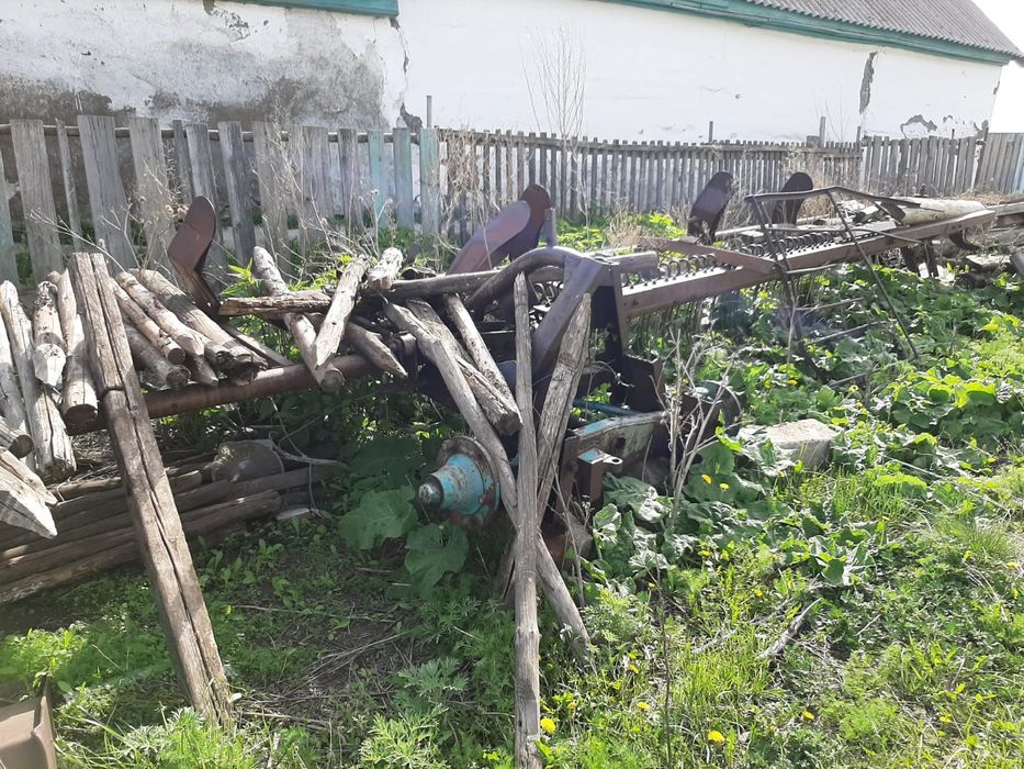 продам трактор..