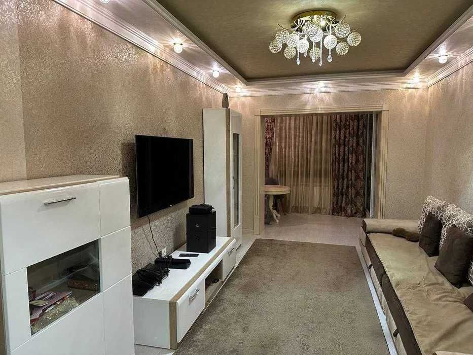 Алайский базар сдам 3 комнат 95кв минор метро ц5  ц4  ц6 ц2 ардус