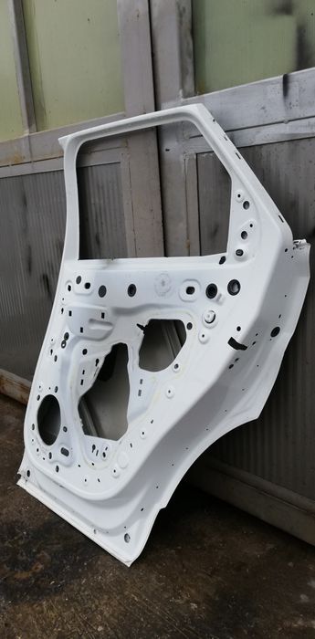 Два броя задна дясна врата Peugeot 3008 2 (2016-)