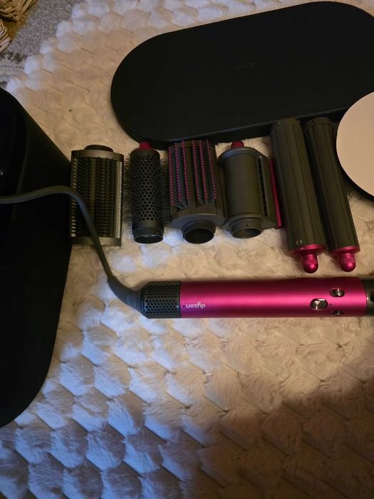 Ondulator dyson aproape nou