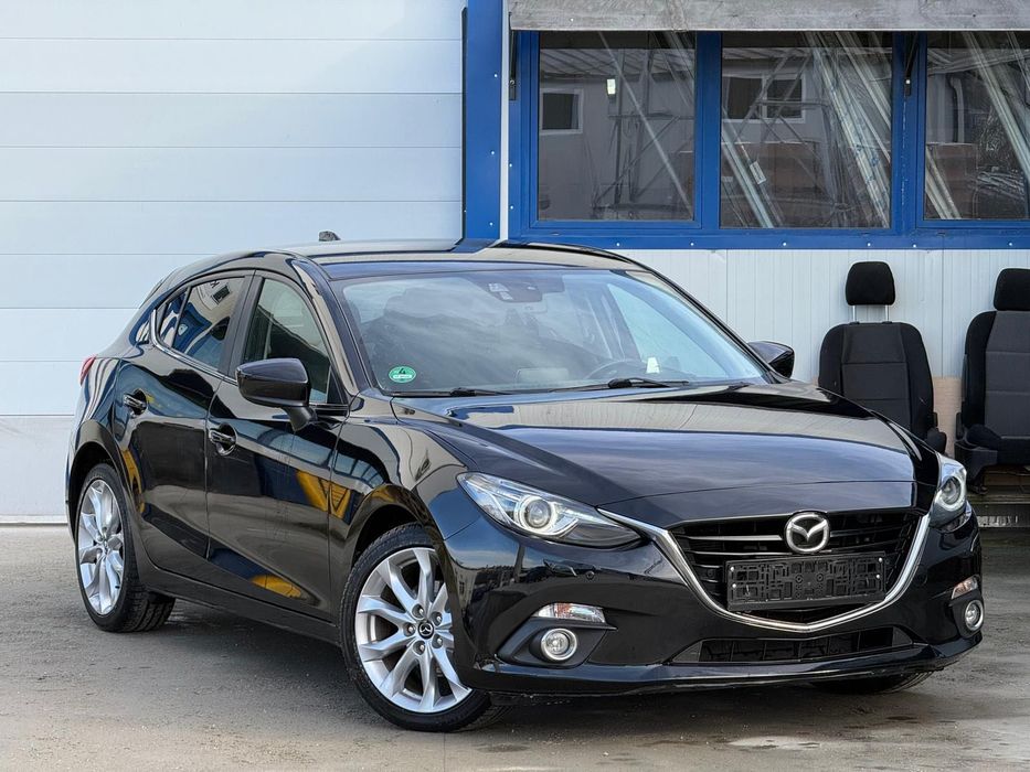 MAZDA 3 2015