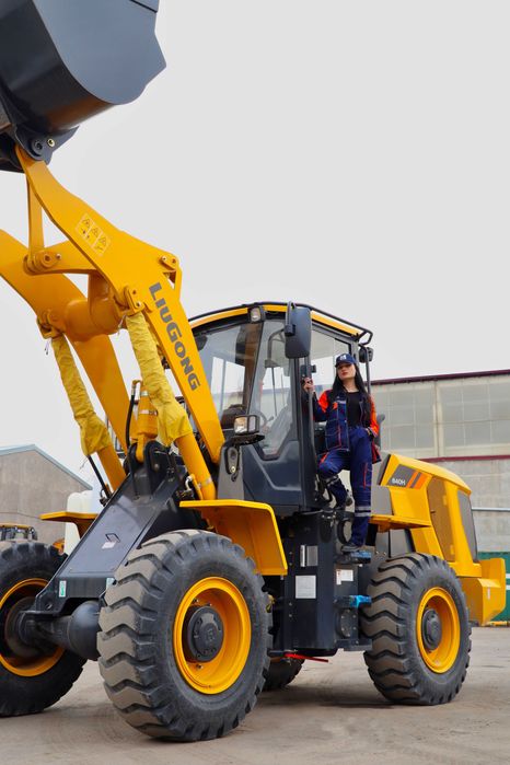 LiuGong 840H — 2,3 m³ kovsh, 20%dan lizing