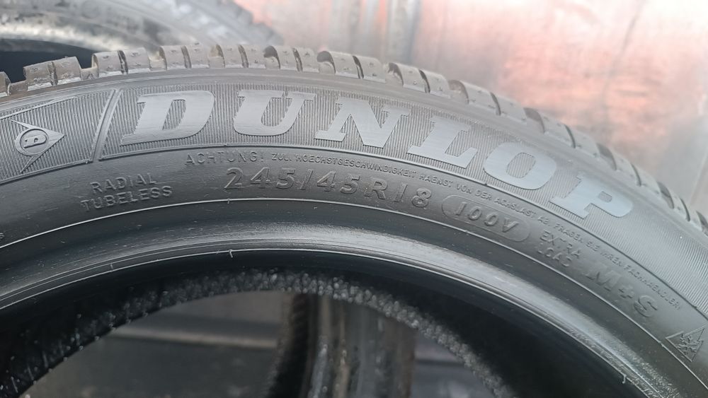 245/45/18 Dunlop