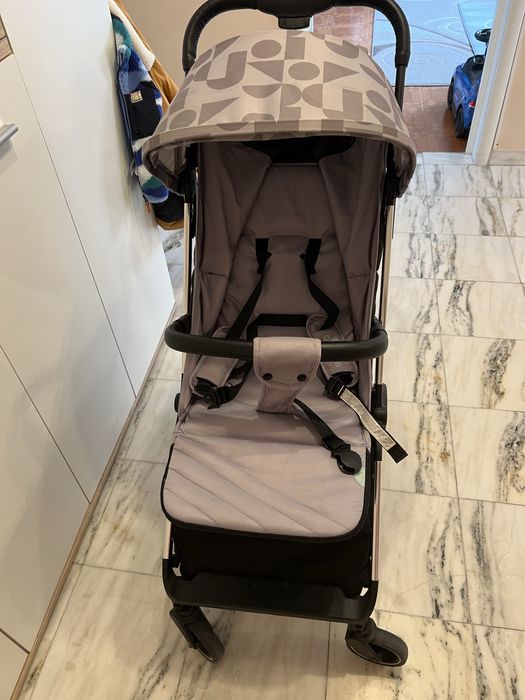 Бебешка количка Chipolino easy go