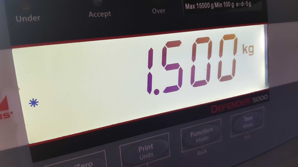 Продавам промишлен много качествeн кантар OHAUS  T51P 15QR(USA)