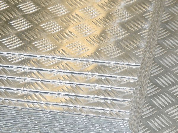 Tabla striata de aluminiu de orice dimensiune!