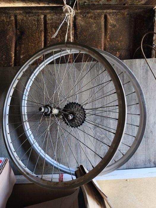 Продаю велосипед на запчасти