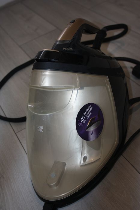 Продам парогенератор Philips perfect car 80000