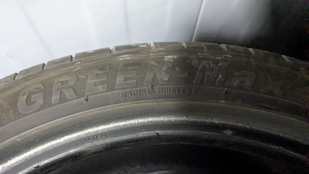 Шины колеса 215/45/17