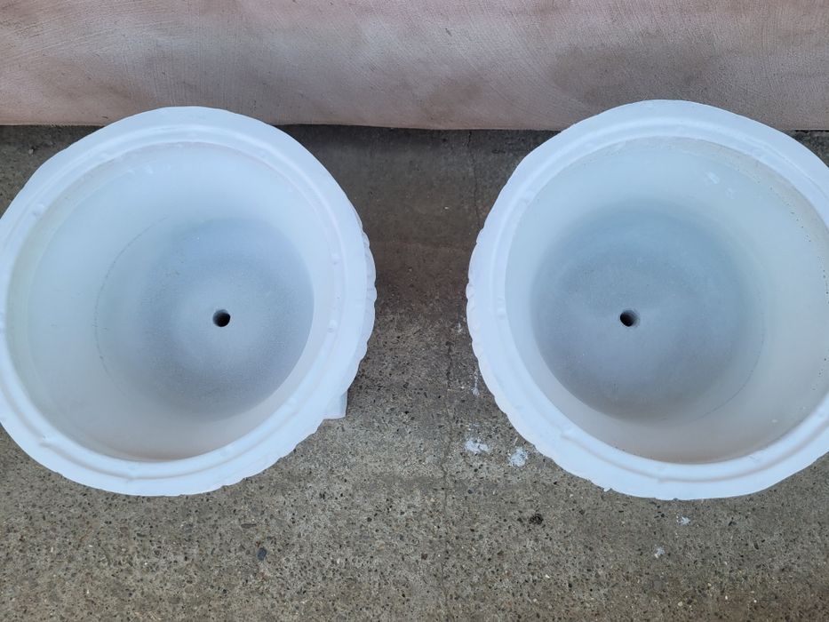 Ghiveci decorativ din ciment alb 39 cm | Jardiniere grădină | Vază exterior