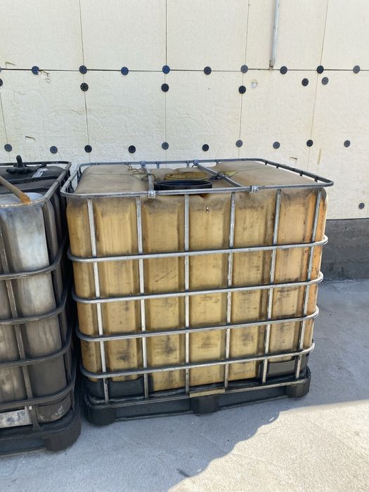 Ёмкость     1000л