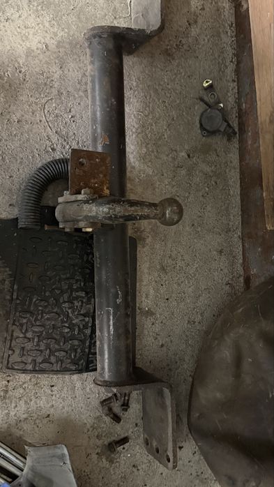 Фаркоп на паджеро2