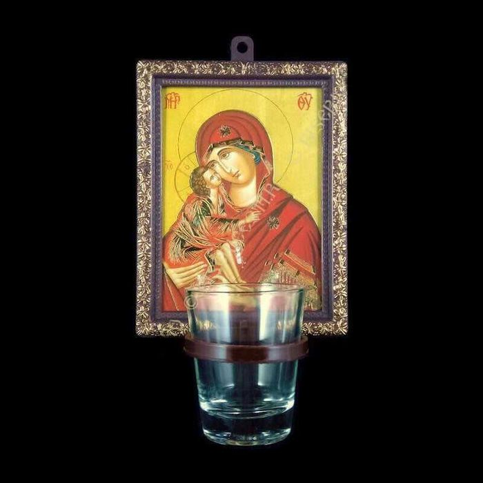 Candela de perete ideală pentru închinarea acasă