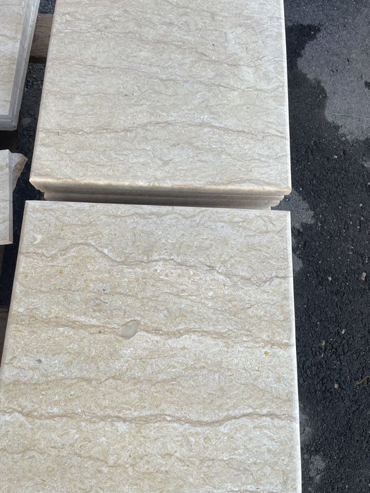 Мраморни шапки за колони 35х35