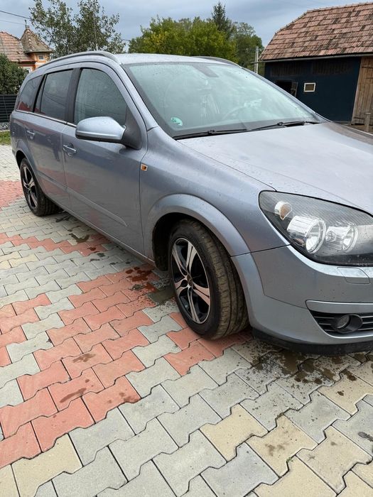 Vând Opel Astra H