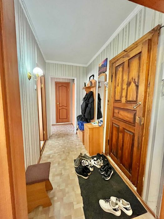 Продам двухкомнатную центр СРОЧНО