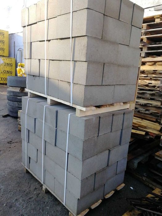 Транспорт КРАН Камион 7 тона товароносимост на камиона