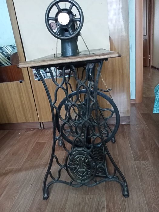 Швейная машинка SINGER