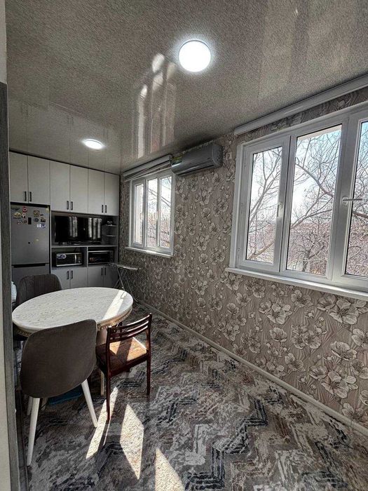 Продаётся квартира в Банковском Доме.