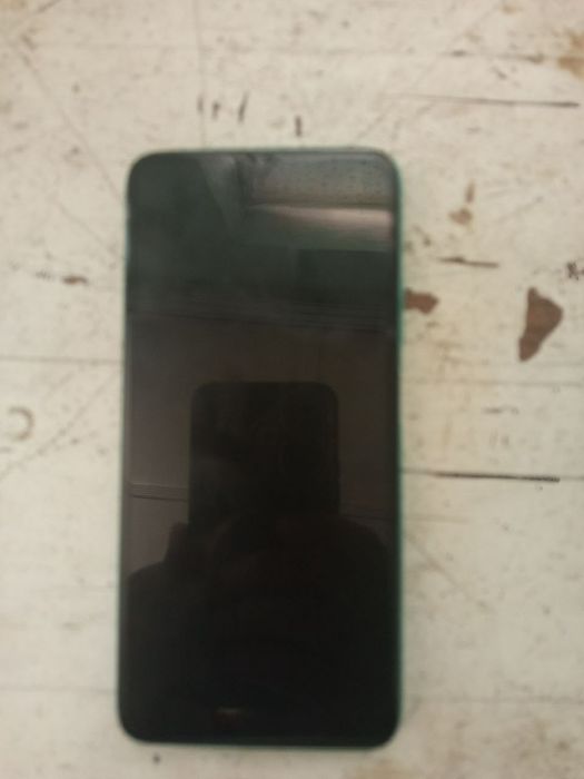 750.000 ming Redmi 9T 4/128  batareyka 6000