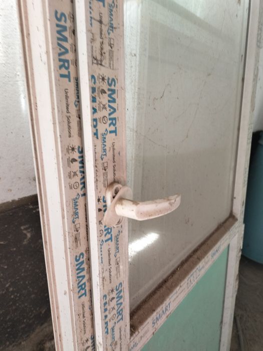 Пластиковые окна двери