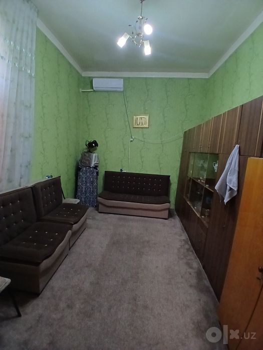 Уй сотилади 6 сотик 8 хона