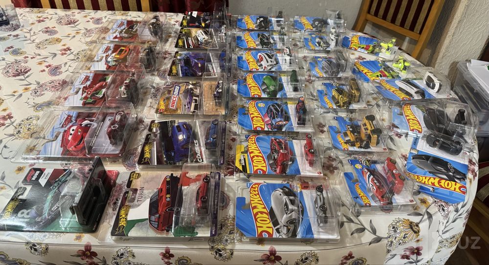 Hot Wheels Main Premium Pixar Cars