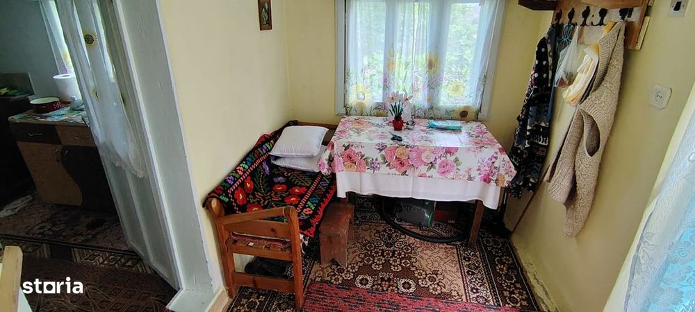 Casa locuibila in oras cu 1000mp teren
