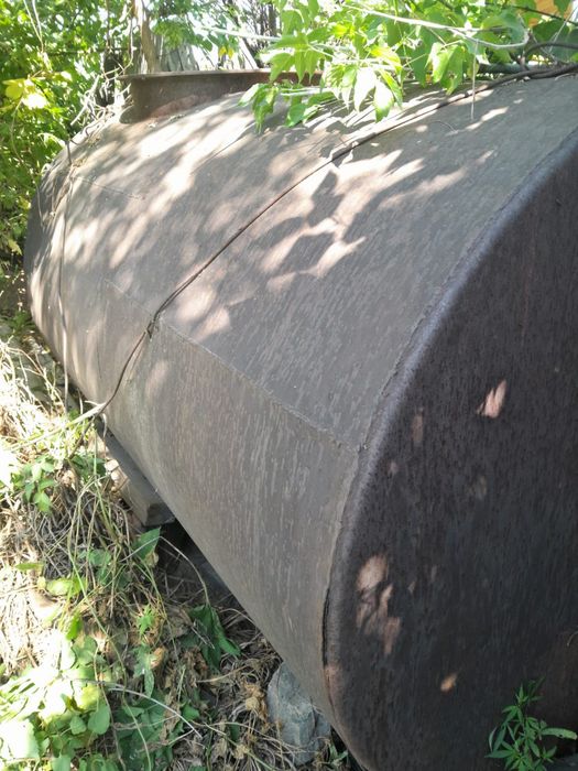 Продам бочку 3 куба