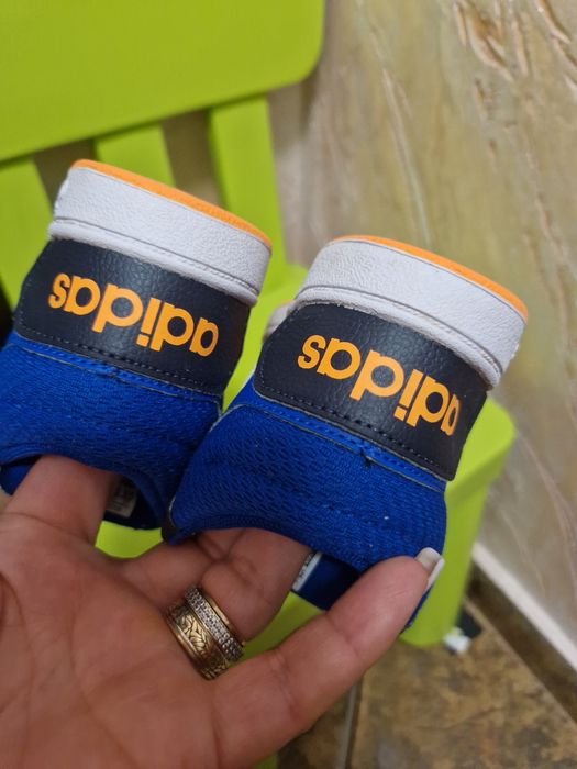 Vand adidasi Adidas  marimea 21