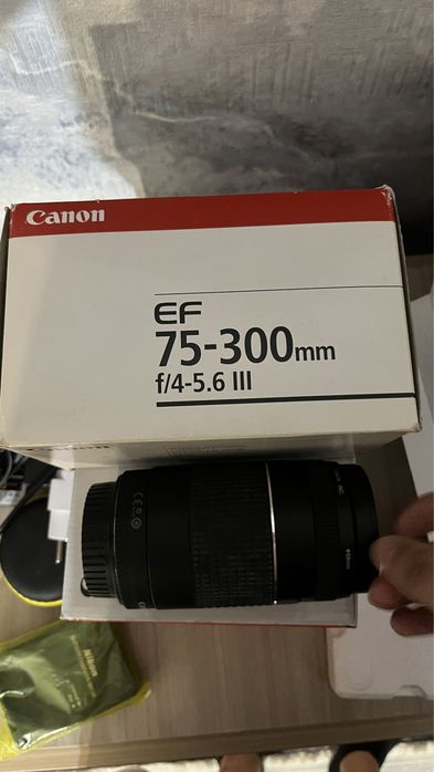 Обьективы Canon 75-300 , 50mm