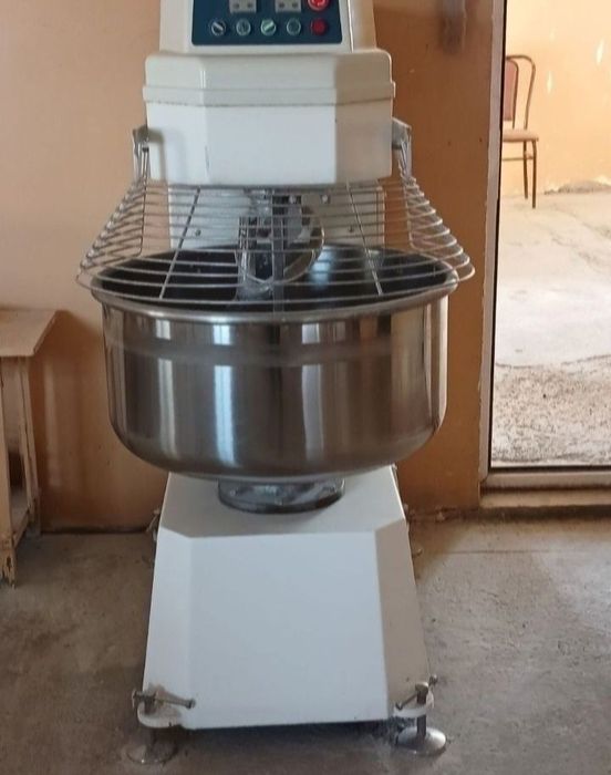 Xitoy 50 kgli 380v mishalka hamir qoradigan sotiladi