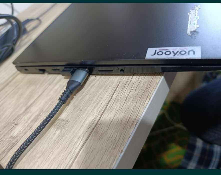 Ноутбук продам в отличном состояни