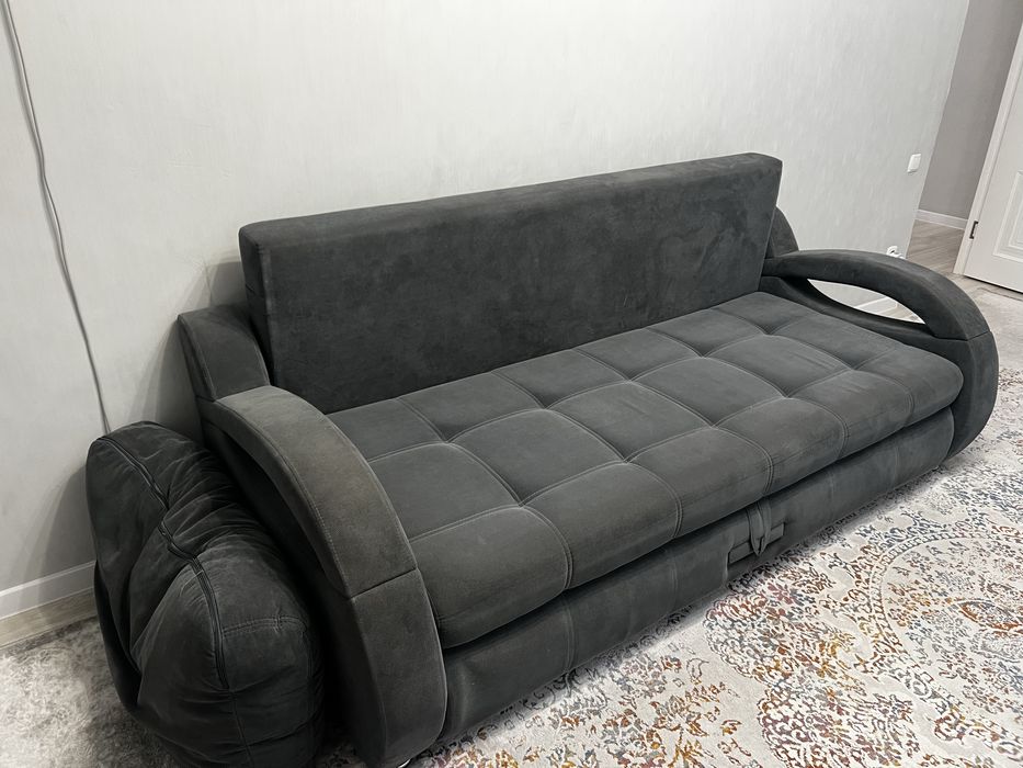 Продам диван почти новый