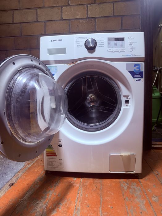 Продам стиралтную машину