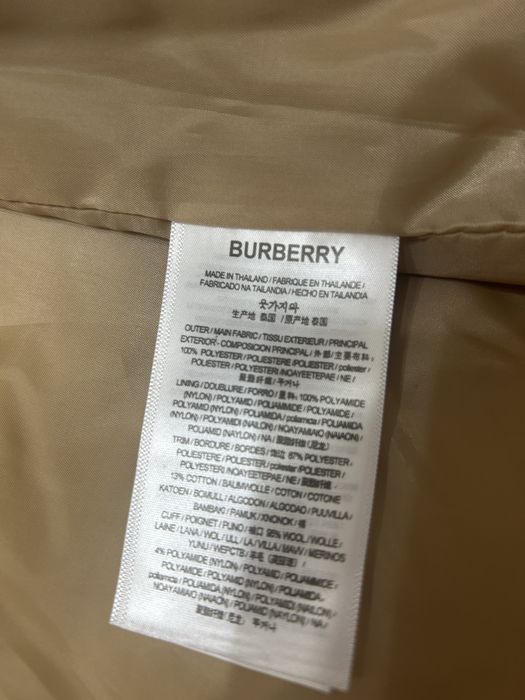 Geaca burberry, noua cu eticheta, bej, maneci detasabile