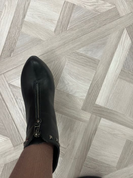 Естествена кожа боти с ток