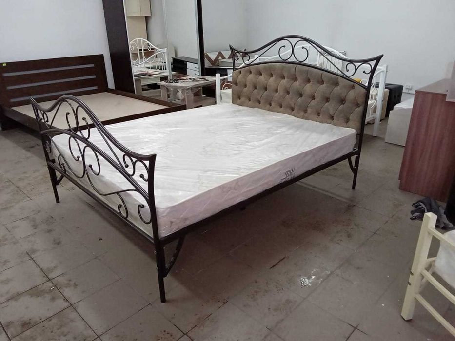 Кровати двухспальные