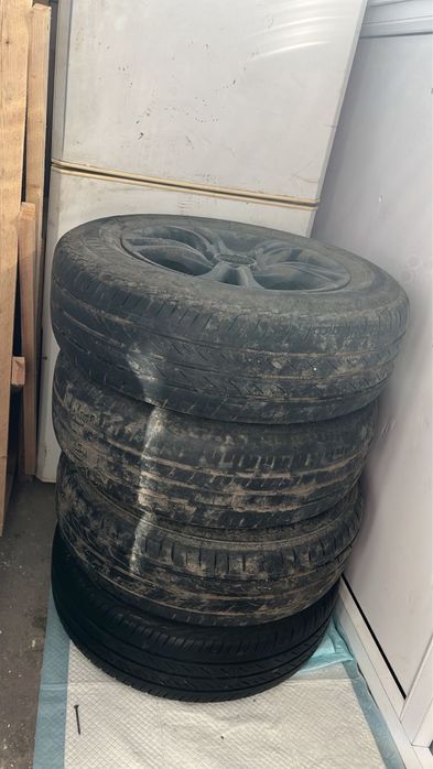 Ваз Продаю летние шины на 13