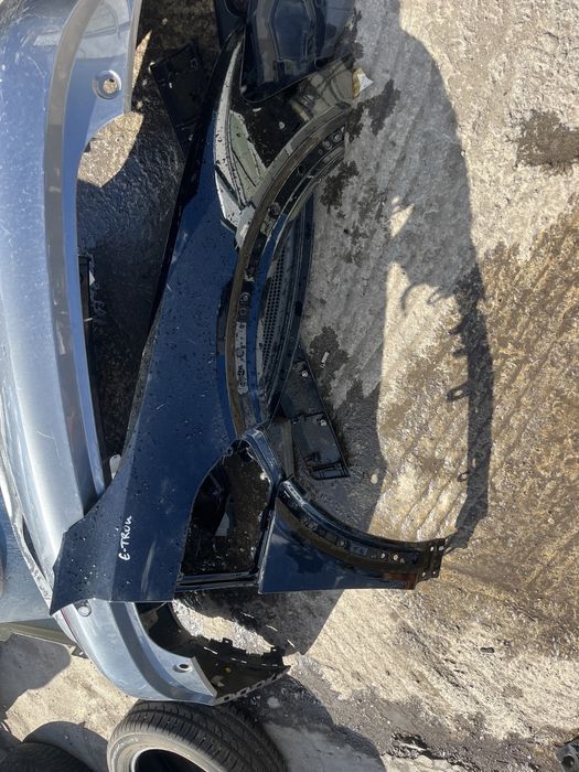 2 броя десен калник Audi E-Tron