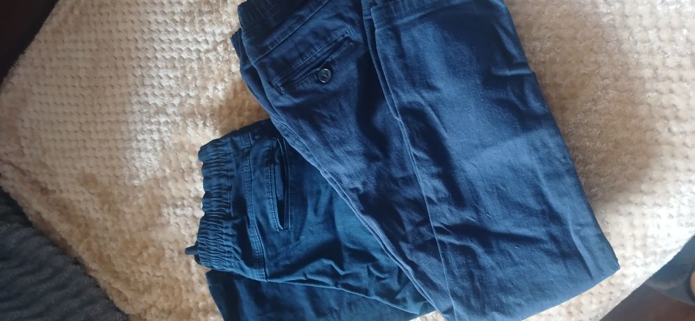 Школьные брюки и рубашки на мальчика